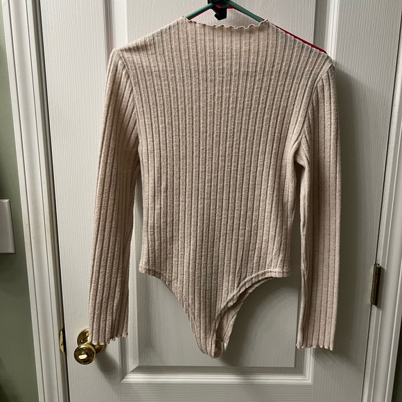 SHEIN Cream Ribbed Long Sleeve Bodysuit - Picture 2 of 3